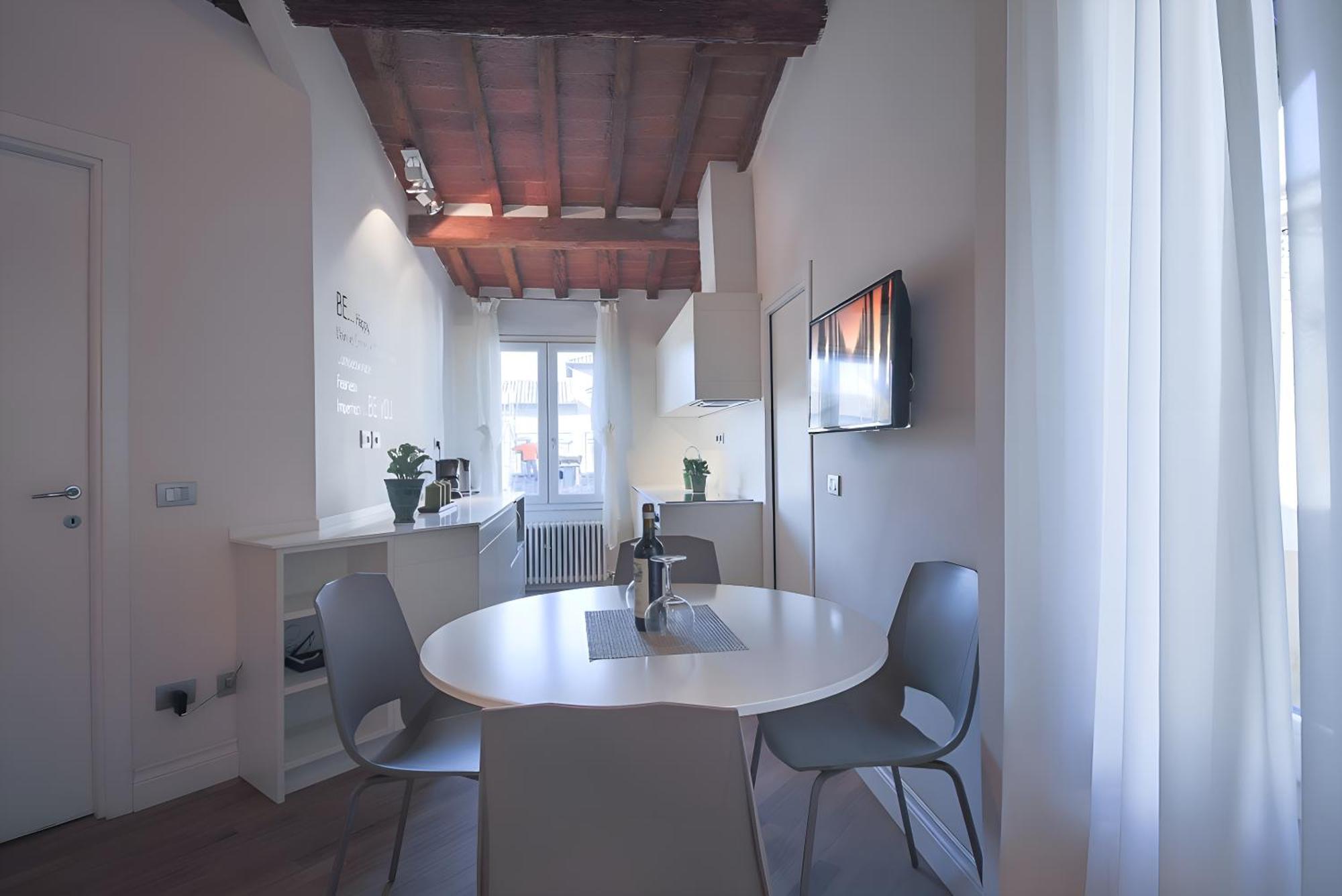 Elegant And Bright Flat Near The Duomo Apartamento Florencia